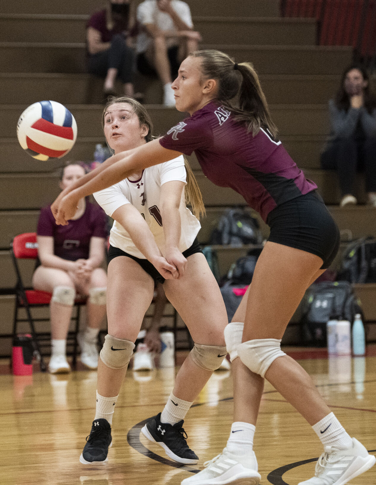 Amherst Varsity volleyball. 4.JPG